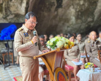 รองผู้ว่าราชการจังหวัดฯ เป็นประธานฝ่ายฆราวาส ให้การต้อนรับ แ ... พารามิเตอร์รูปภาพ 17