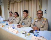 ผู้ว่าฯ สุราษฎร์ธานี ประชุมกรมการจังหวัดและหัวหน้าส่วนราชการ ... พารามิเตอร์รูปภาพ 61
