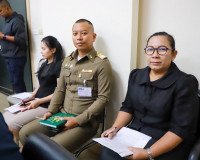 ผู้ว่าฯ สุราษฎร์ธานี ประชุมเตรียมความพร้อมจัดงานพระราชพิธีถว ... พารามิเตอร์รูปภาพ 32