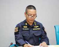 จังหวัดสุราษฎร์ธานีพิจารณากลั่นกรองการช่วยเหลือประชาชนและผู้ ... พารามิเตอร์รูปภาพ 9