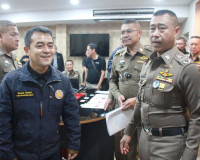 รอง ผบ.ตร. ลงพื้นที่สุราษฎร์ธานี ผนึกกำลังร่วมกรมการปกครองแล ... พารามิเตอร์รูปภาพ 9