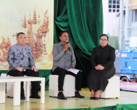 สุราษฎร์ธานี แถลงข่าวเตรียมจัดงานประเพณีชักพระ–ทอดผ้าป่าและแ ... พารามิเตอร์รูปภาพ 16