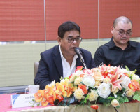 รองผู้ว่าราชการจังหวัดสุราษฎร์ธานี เข้าร่วมประชุมกับคณะกรรมา ... พารามิเตอร์รูปภาพ 1