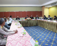 รองผู้ว่าราชการจังหวัดสุราษฎร์ธานี เข้าร่วมประชุมกับคณะกรรมา ... พารามิเตอร์รูปภาพ 10