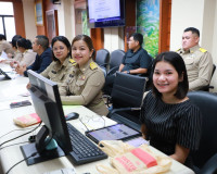 ผู้ว่าฯ สุราษฎร์ธานี ประชุมนายอำเภอ หัวหน้าส่วนราชการ และหัว ... พารามิเตอร์รูปภาพ 24