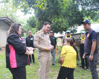 พ่อเมืองสุราษฎร์ธานีห่วงใยครัวเรือนเปราะบาง มอบหน่วยงานที่เก ... พารามิเตอร์รูปภาพ 1