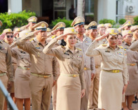 จังหวัดสุราษฎร์ธานี จัดกิจกรรมเคารพธงชาติ เนื่องใน "วันพระรา ... พารามิเตอร์รูปภาพ 21