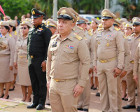 จังหวัดสุราษฎร์ธานี จัดกิจกรรมเคารพธงชาติ เนื่องใน "วันพระรา ... พารามิเตอร์รูปภาพ 31