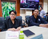 ผู้ว่าฯ สุราษฎร์ธานี ประชุมติดตามสถานการณ์บุคคลต่างด้าวประกอ ... พารามิเตอร์รูปภาพ 12