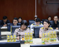 รองผู้ว่าราชการจังหวัดสุราษฎร์ธานี เป็นประธานการประชุมกิจกรร ... พารามิเตอร์รูปภาพ 4