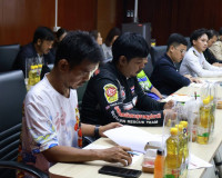 รองผู้ว่าราชการจังหวัดสุราษฎร์ธานี เป็นประธานการประชุมกิจกรร ... พารามิเตอร์รูปภาพ 7