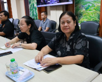 ผู้ว่าฯ สุราษฎร์ธานี ร่วมประชุมติดตามสถานการณ์และการให้ความช ... พารามิเตอร์รูปภาพ 2