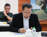 ผู้ว่าฯ สุราษฎร์ธานี รับ 3 ข้อสั่งการนายกรัฐมนตรี กำชับหน่วย ... พารามิเตอร์รูปภาพ 22