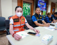 ผู้ว่าฯ สุราษฎร์ธานี รับ 3 ข้อสั่งการนายกรัฐมนตรี กำชับหน่วย ... พารามิเตอร์รูปภาพ 24