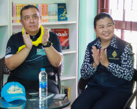 สุราษฎร์ธานีรวมพลังสตรี 19 อำเภอ ประดิษฐ์ “ดอกบัวผุด” ดอกไม้ ... พารามิเตอร์รูปภาพ 14