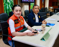รองผู้ว่าฯ สุราษฎร์ธานี ร่วมประชุมติดตามสถานการณ์และการให้คว ... พารามิเตอร์รูปภาพ 4