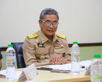 จังหวัดสุราษฎร์ธานีประชุมตรวจสอบข้อร้องเรียนกรณีนำเข้ายางพาร ... พารามิเตอร์รูปภาพ 5
