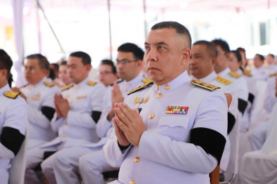 จังหวัดสุราษฎร์ธานีจัดพิธีทำบุญตักบาตรถวายพระราชกุศล เนื่องใ ... พารามิเตอร์รูปภาพ 1