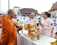 จังหวัดสุราษฎร์ธานีจัดพิธีทำบุญตักบาตรถวายพระราชกุศล เนื่องใ ... พารามิเตอร์รูปภาพ 15