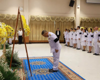 จังหวัดสุราษฎร์ธานีจัดพิธีวางพวงมาลา น้อมรำลึกในพระมหากรุณาธ ... พารามิเตอร์รูปภาพ 34