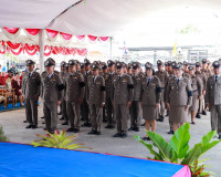 ตำรวจภูธรจังหวัดสุราษฎร์ธานี จัดพิธีทำบุญเนื่องในวันตำรวจ มอ ... พารามิเตอร์รูปภาพ 30