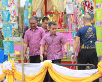 จังหวัดสุราษฎร์ธานีจัดพิธีเจริญพระพุทธมนต์สมโภชเรือพนมพระทาง ... พารามิเตอร์รูปภาพ 30