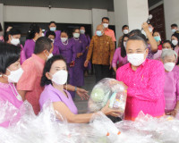 องค์กรสตรีจังหวัดสุราษฎร์ธานี รวมพลังปันสุขประชาชนกลุ่มเปราะ ... พารามิเตอร์รูปภาพ 4